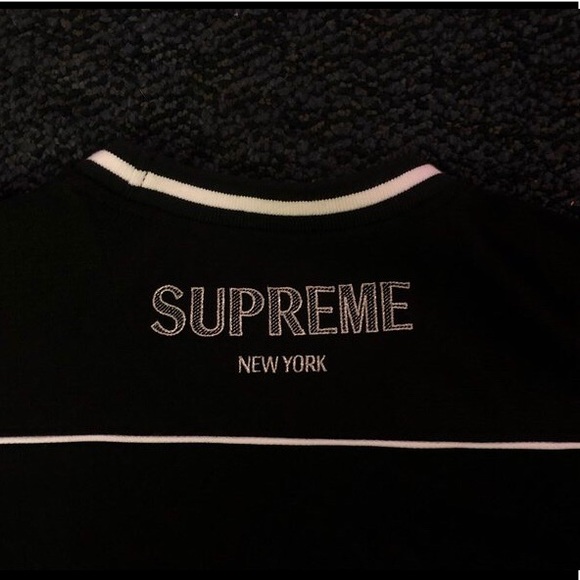 Supreme New York City Jersey - Picture 3 of 4